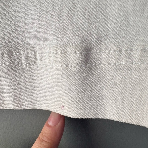 Mariposa, size 9/10, COTTON white denim fitted skirt with back hem slit - Picture 4 of 6